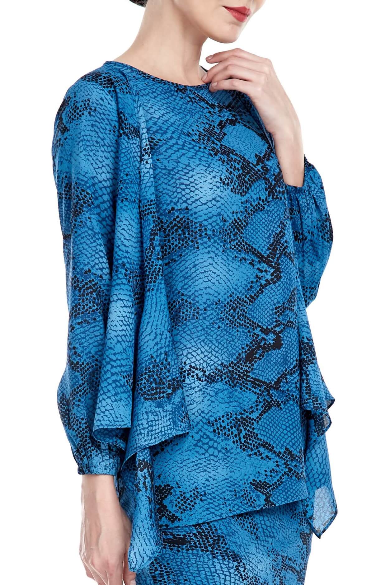 Blue Python Twisted Top (2)