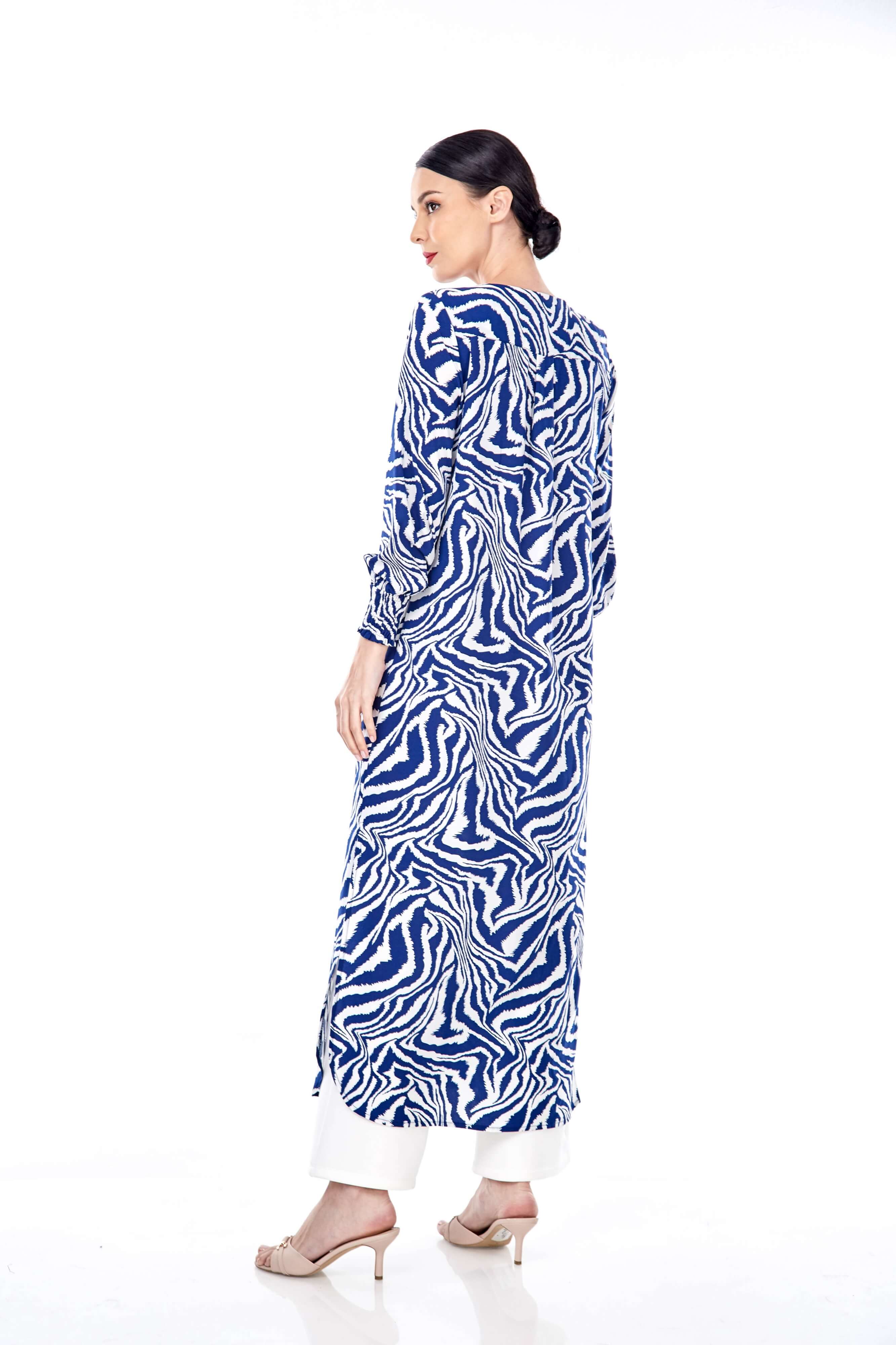Izbell Blue Printed Dress 2