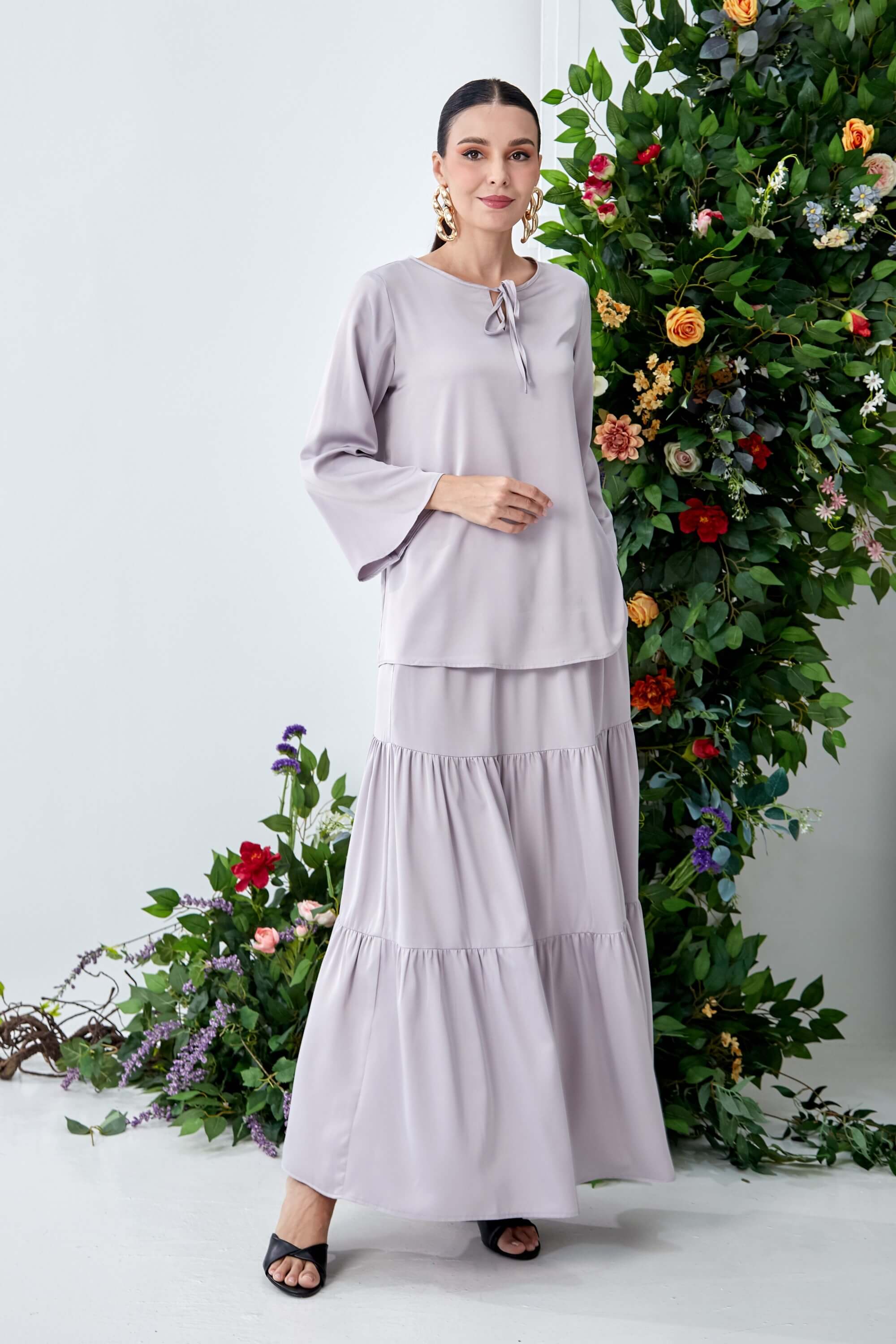 Chenta Light Grey Blouse + Tier Skirt (3)