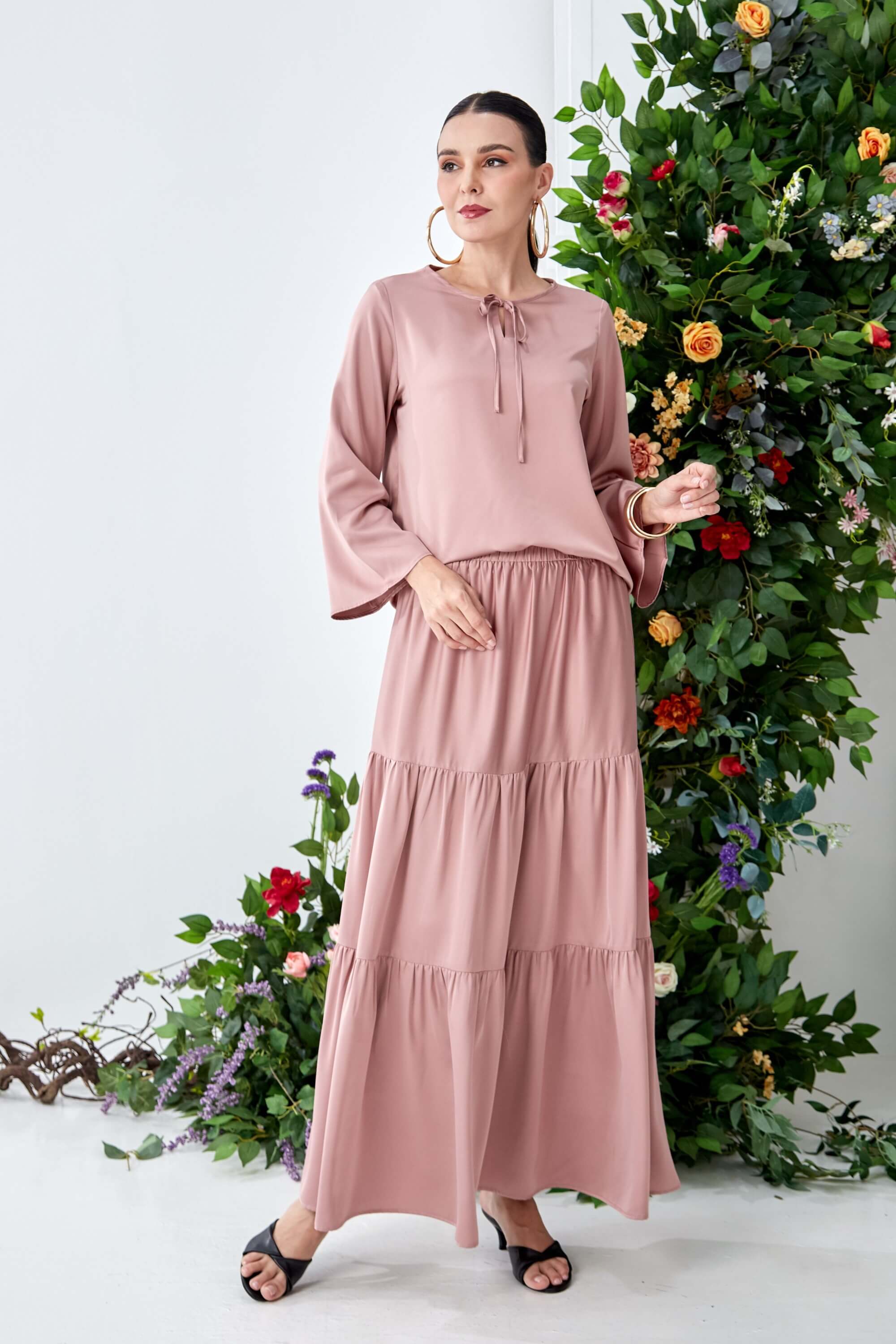 Chenta Light Pink Blouse + Tier Skirt (2)