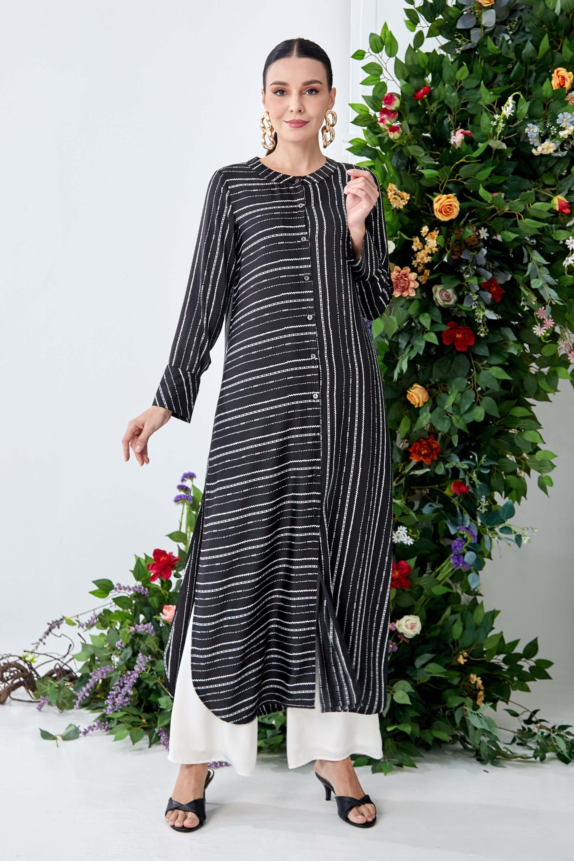 Mila Black Stripes Dress (3)