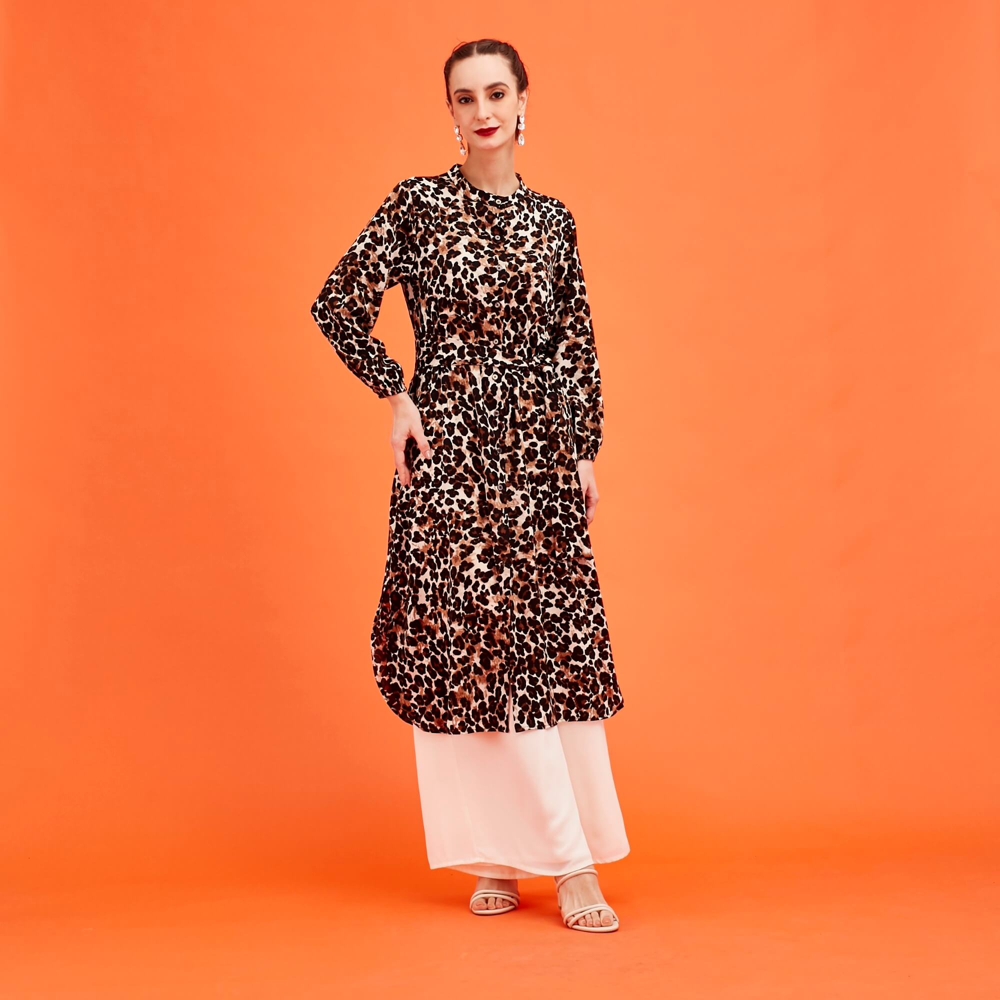 Yuni Brown Leopard Printed Blouse (4)