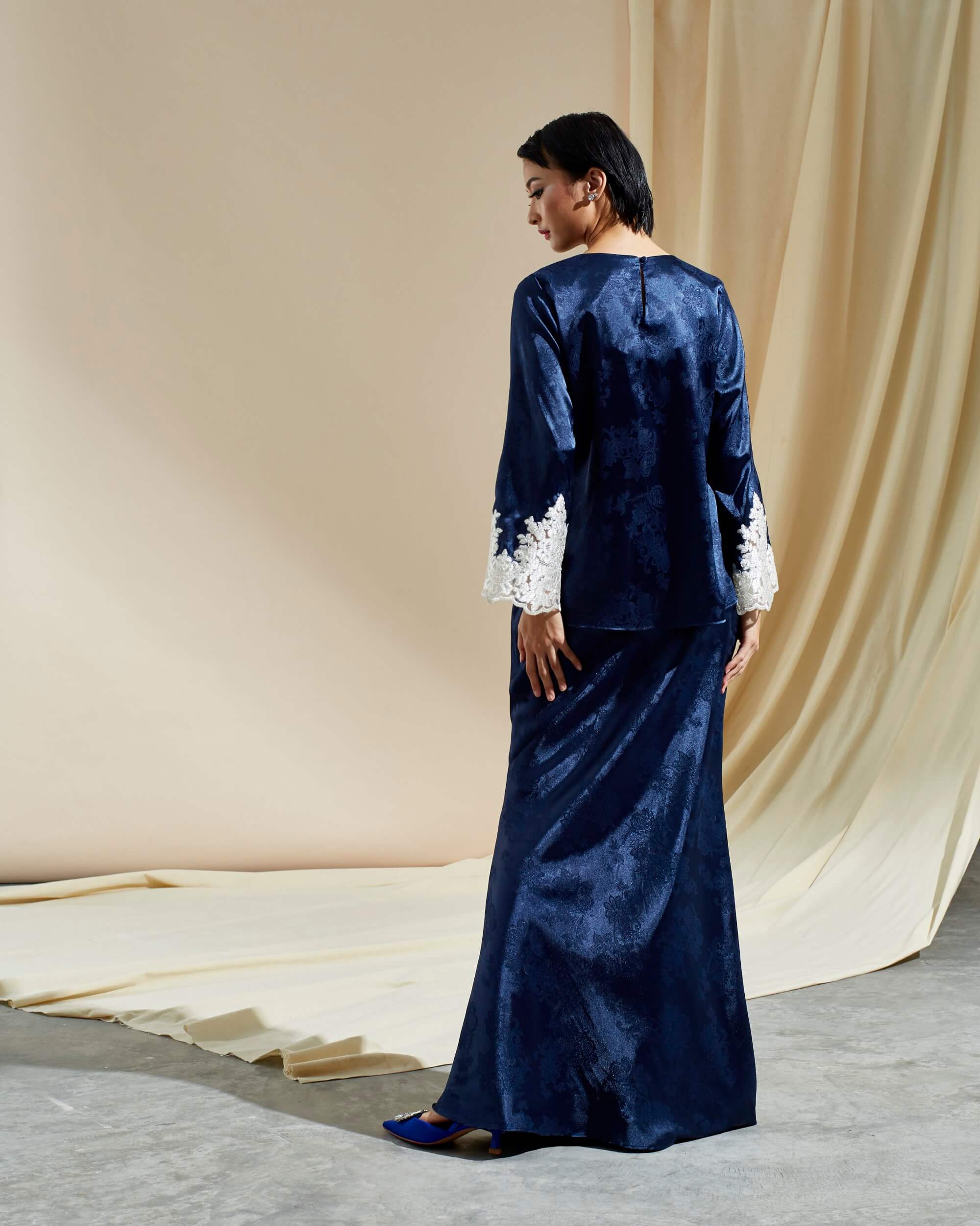 Azizah Navy Blue Blouse & Skirt (Set) (4)