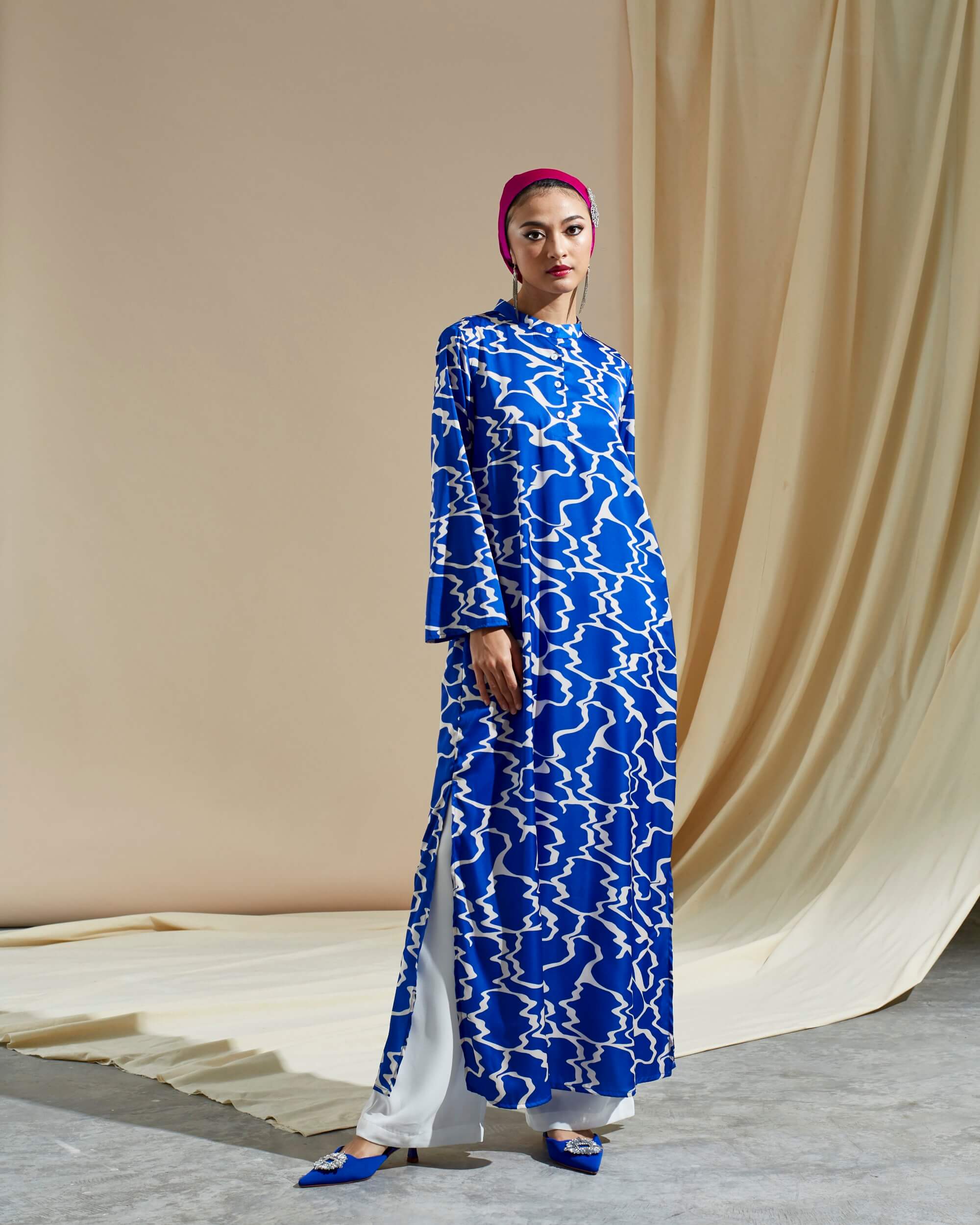 Maria Blue Swirl Printed Dress (4)