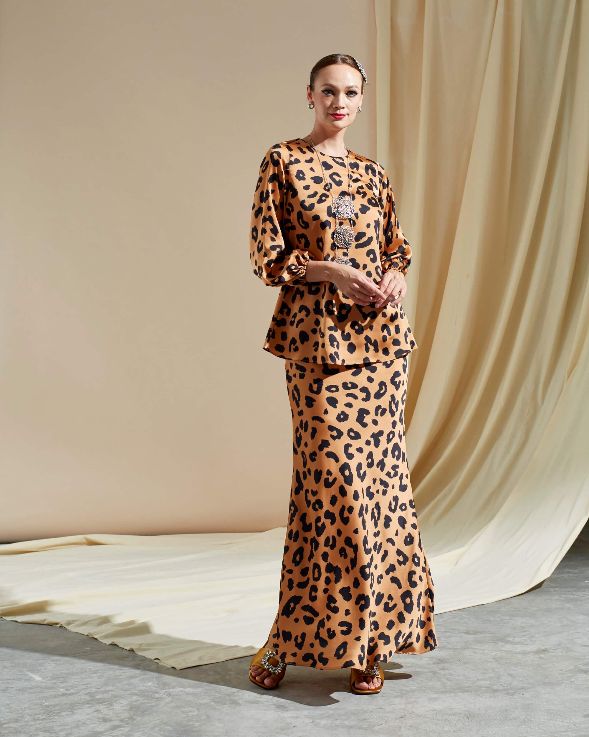 Wadia Brown Leopard Printed Blouse & Skirt (Set)