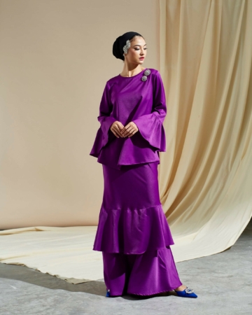 Wafira Purple Blouse & Tier Skirt (Set)