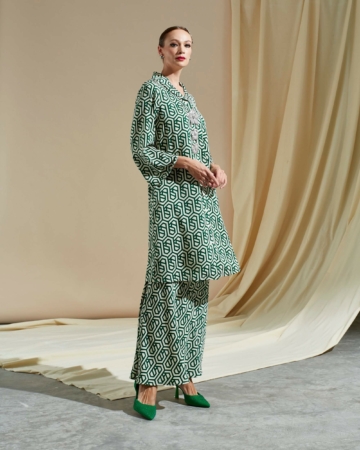 Zaza Green Graphic Printed Blouse & Skirt (Set)