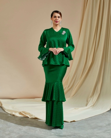 Wafira Green Polka Dot Blouse & Skirt (Set)
