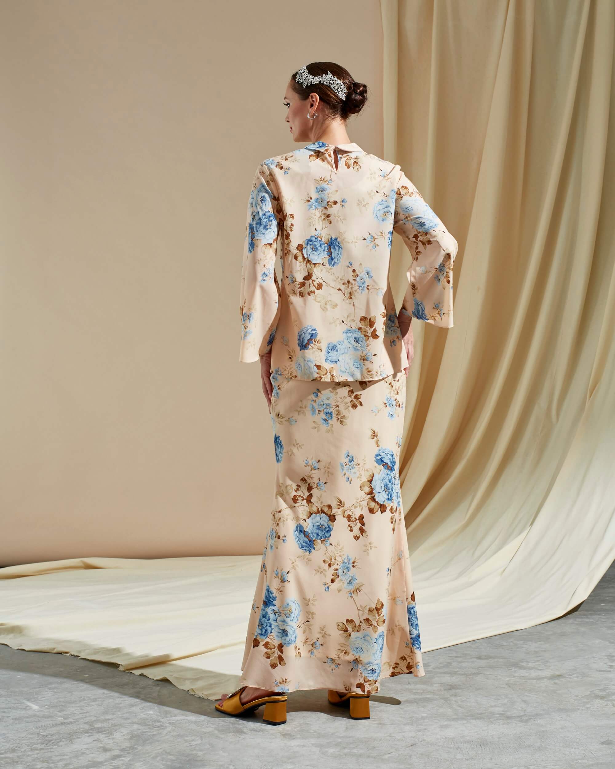 Wasifa Beige Floral Printed Kebaya & Skirt (Set) (4)
