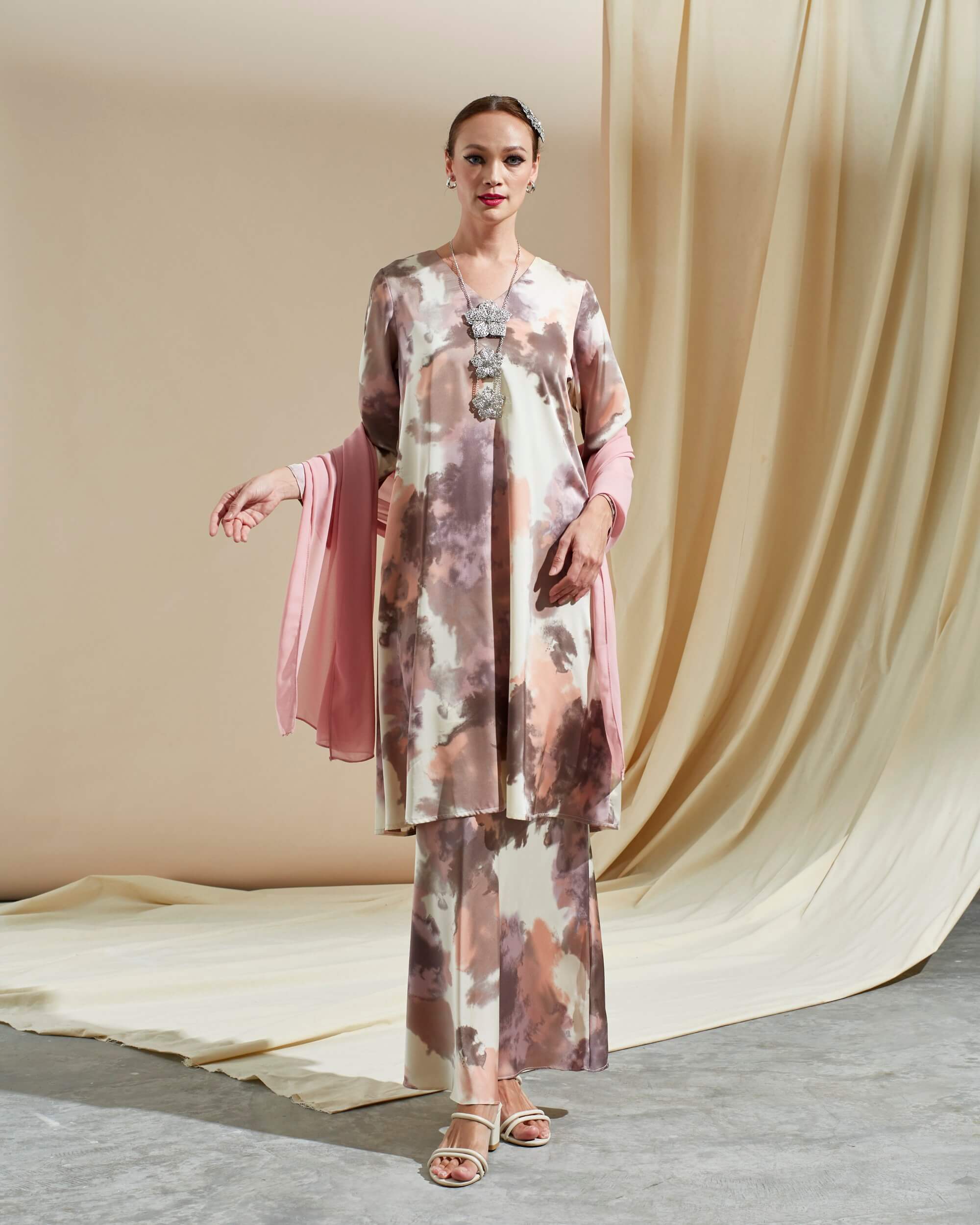Zafra Beige Water Colour Printed Long Blouse & Skirt (Set) (3)