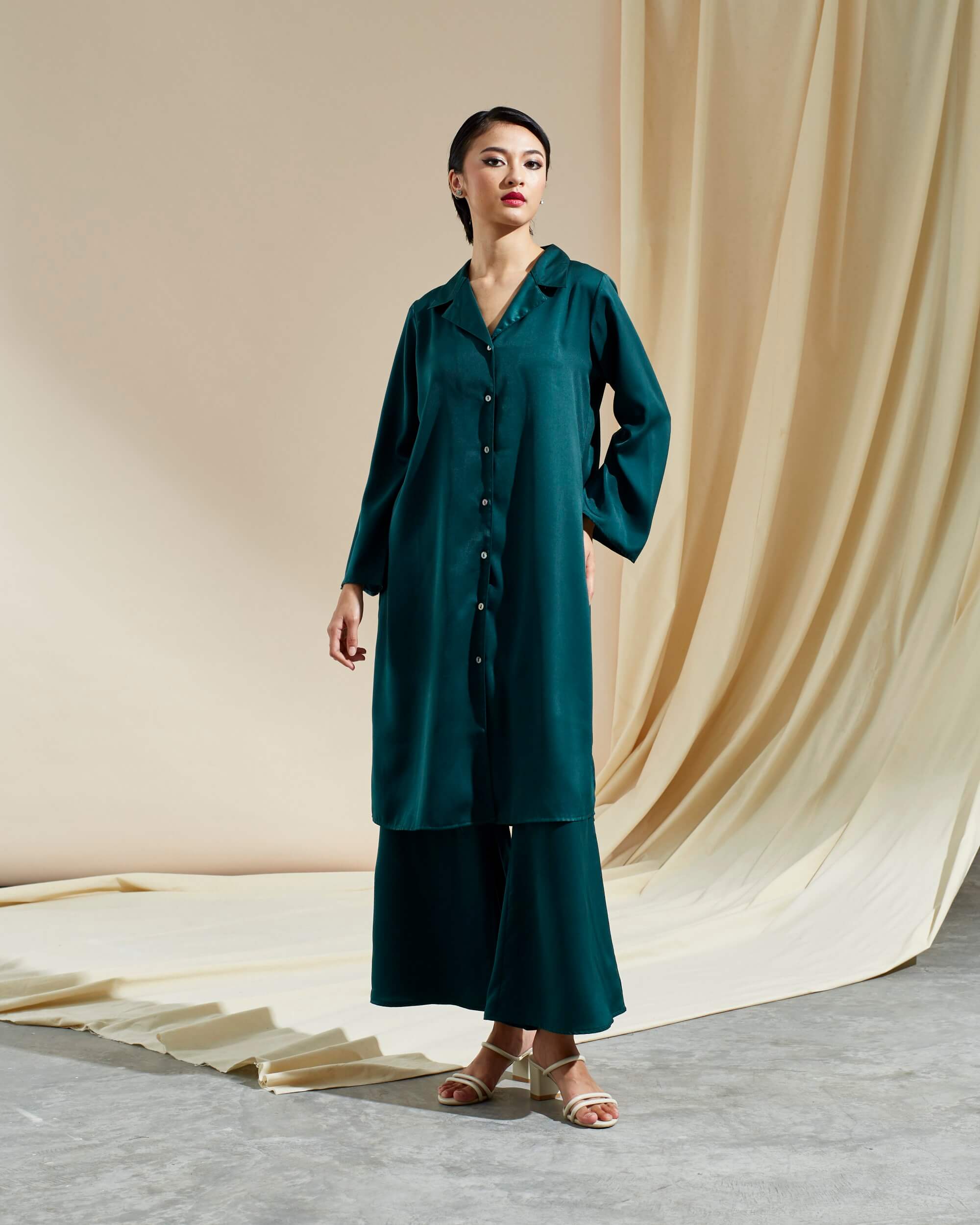 Zurin Green Long Shirt Blouse & Palazzo Pants (Suit) (3)