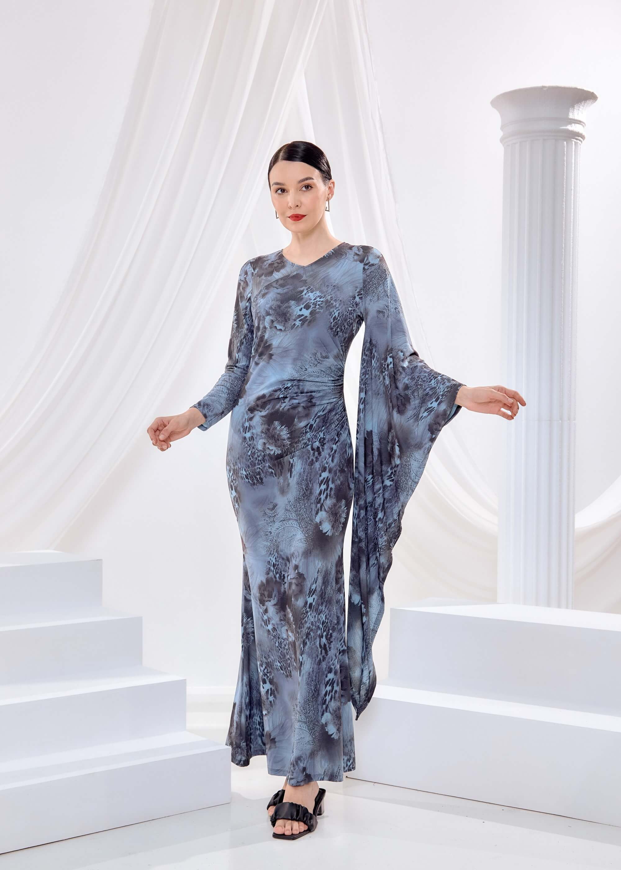 Anita Blue Floral Printed Dress (2)