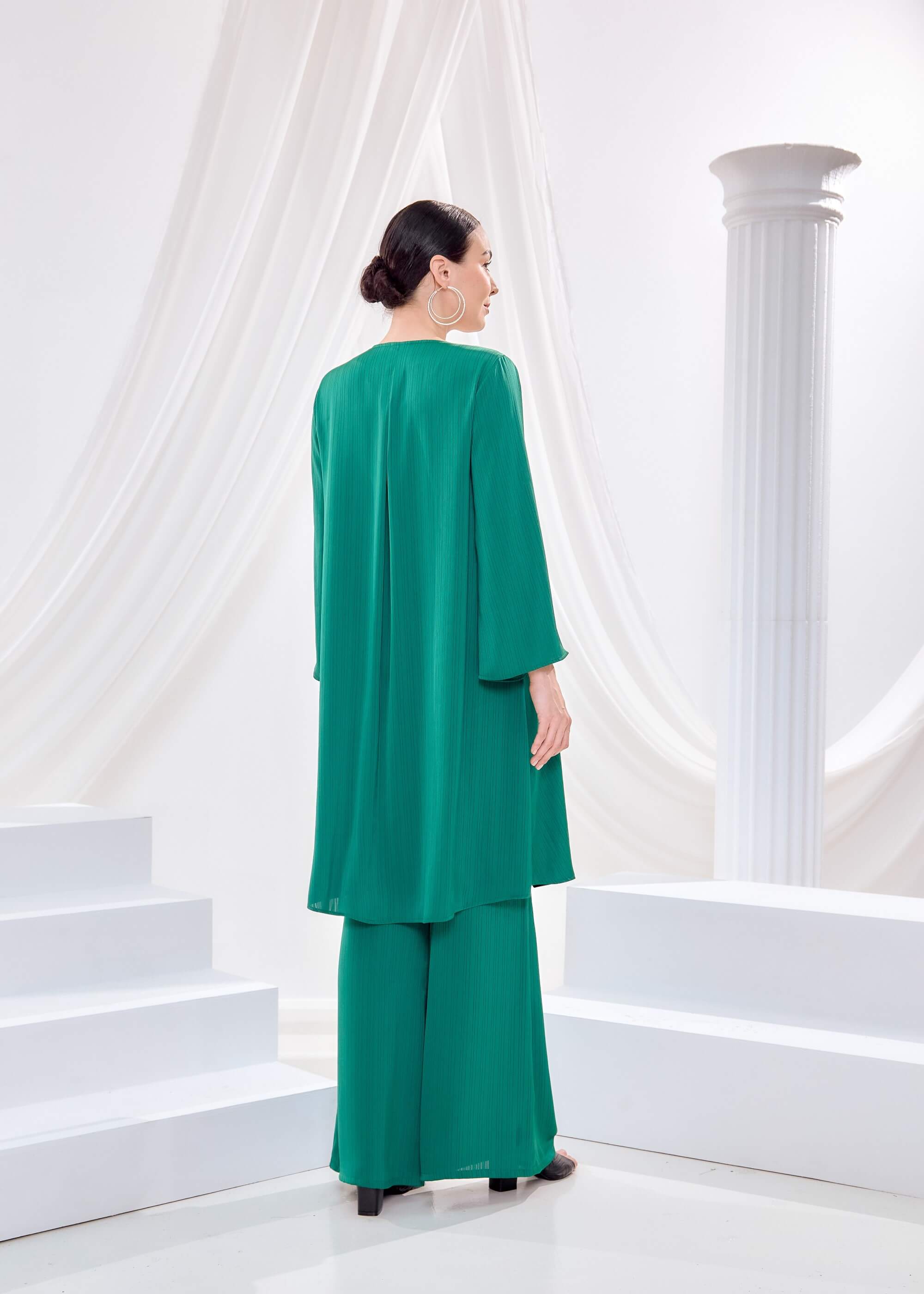 Zura Green Long Blouse & Pants (Suit) (3)