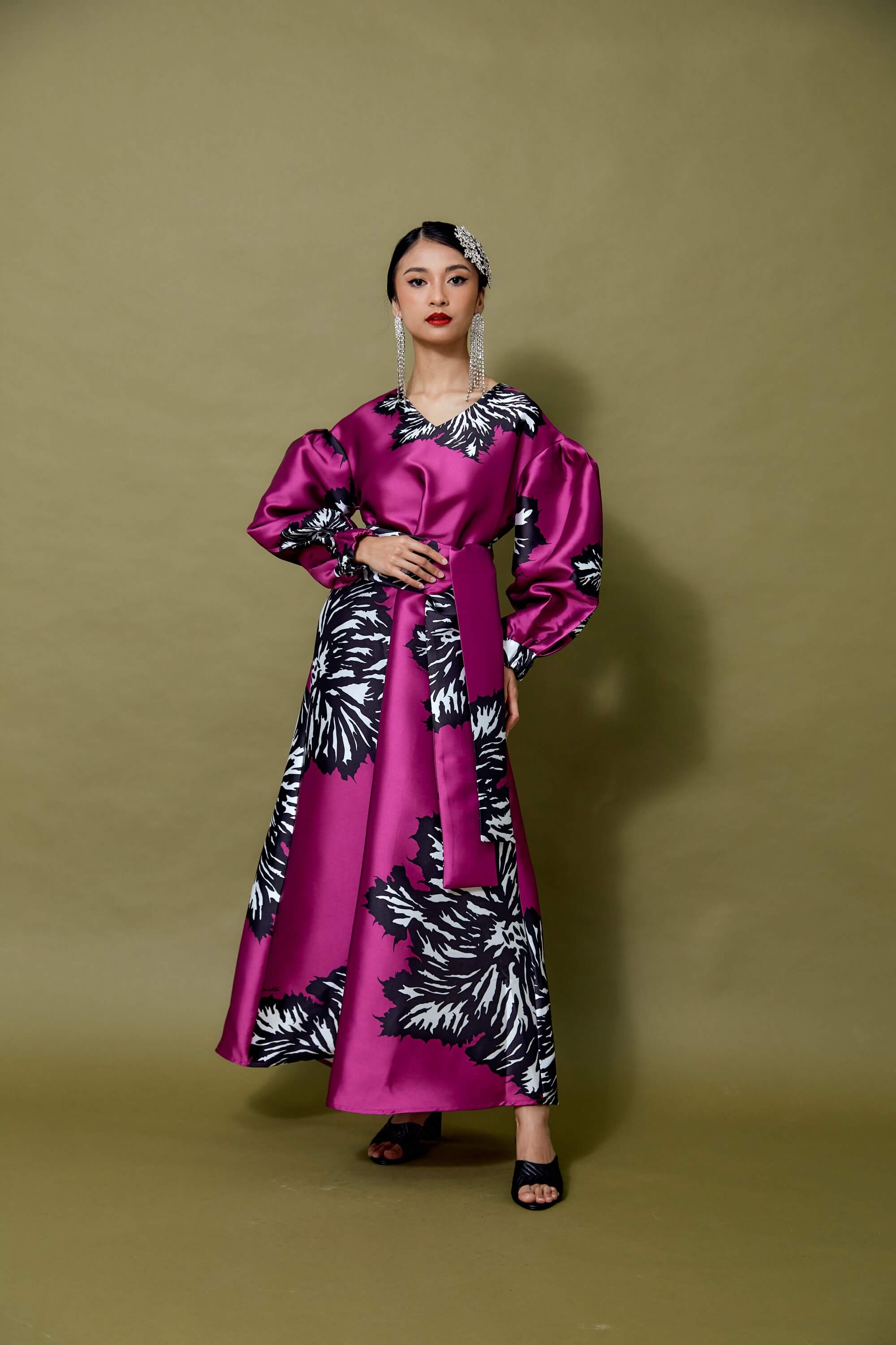 Blaire Magenta Flowers Printed Dress (4)