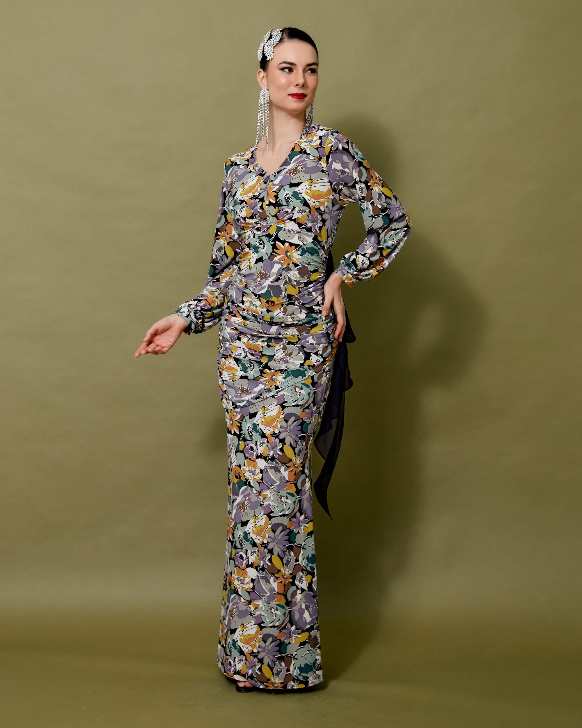 Seroja Green Floral Printed Blouse & Skirt Set (3)