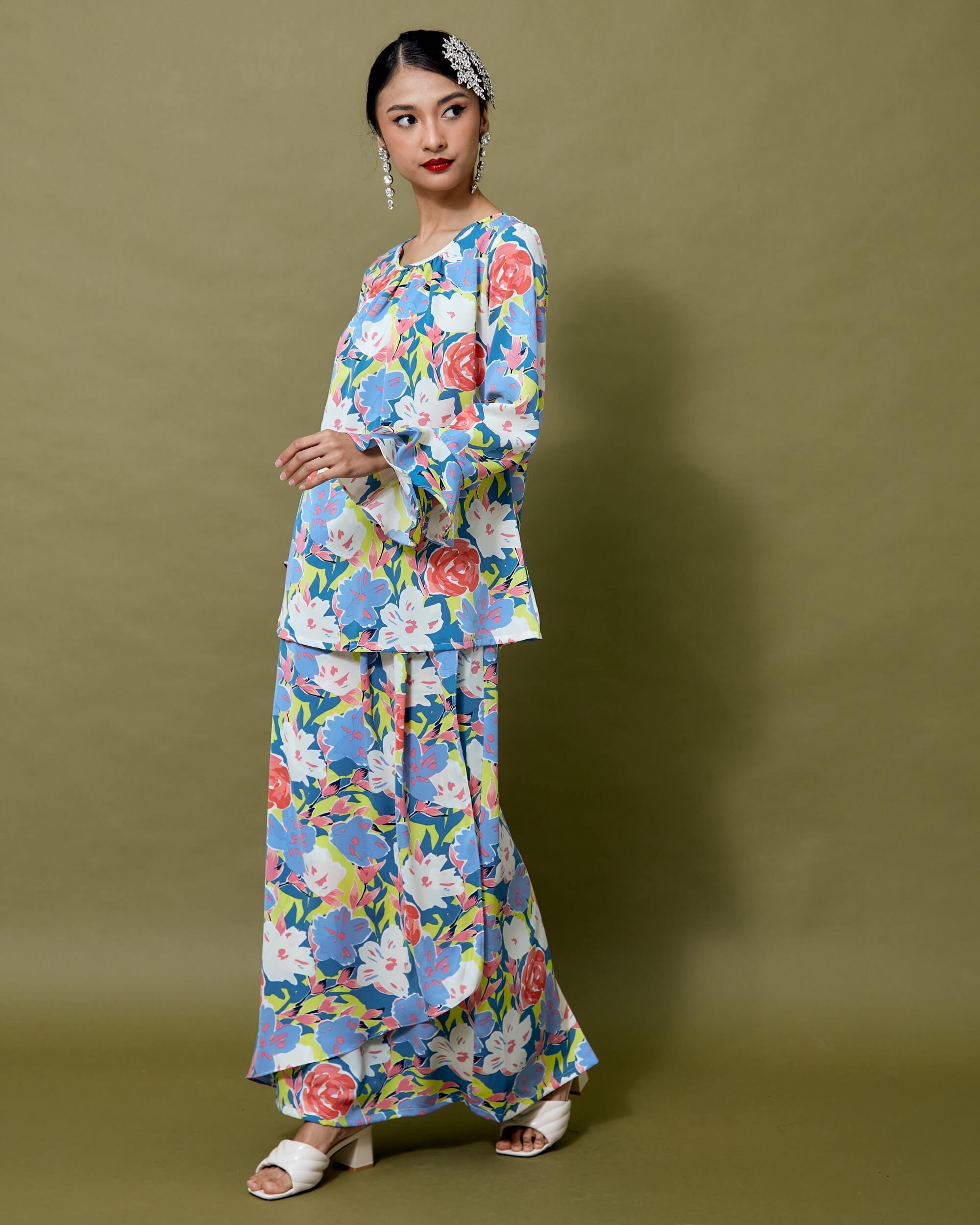 Wasina Pink Floral Printed Blouse & Overlap Skirt Set (3)