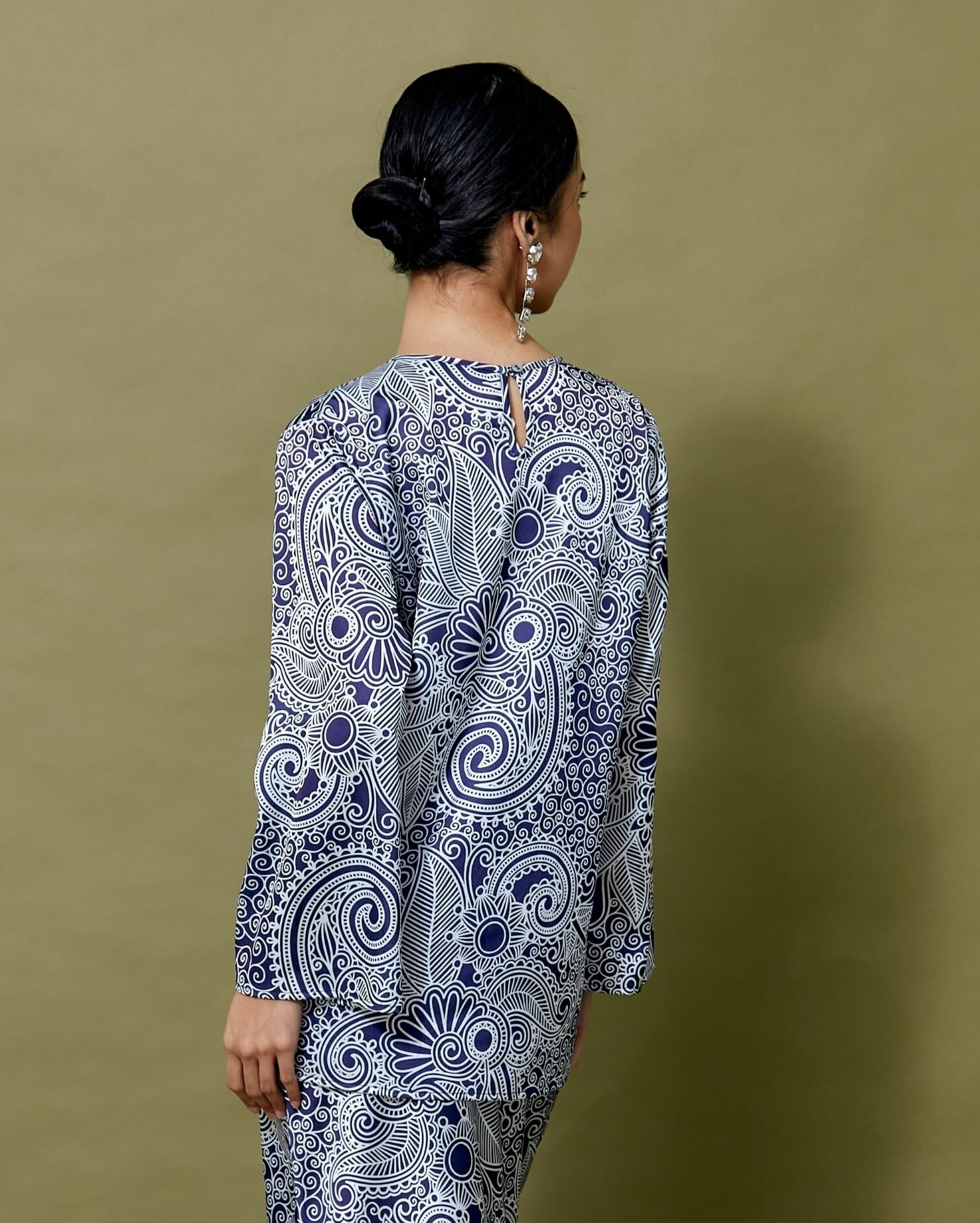 Wildad Blue Floral Batik Printed Blouse (2)