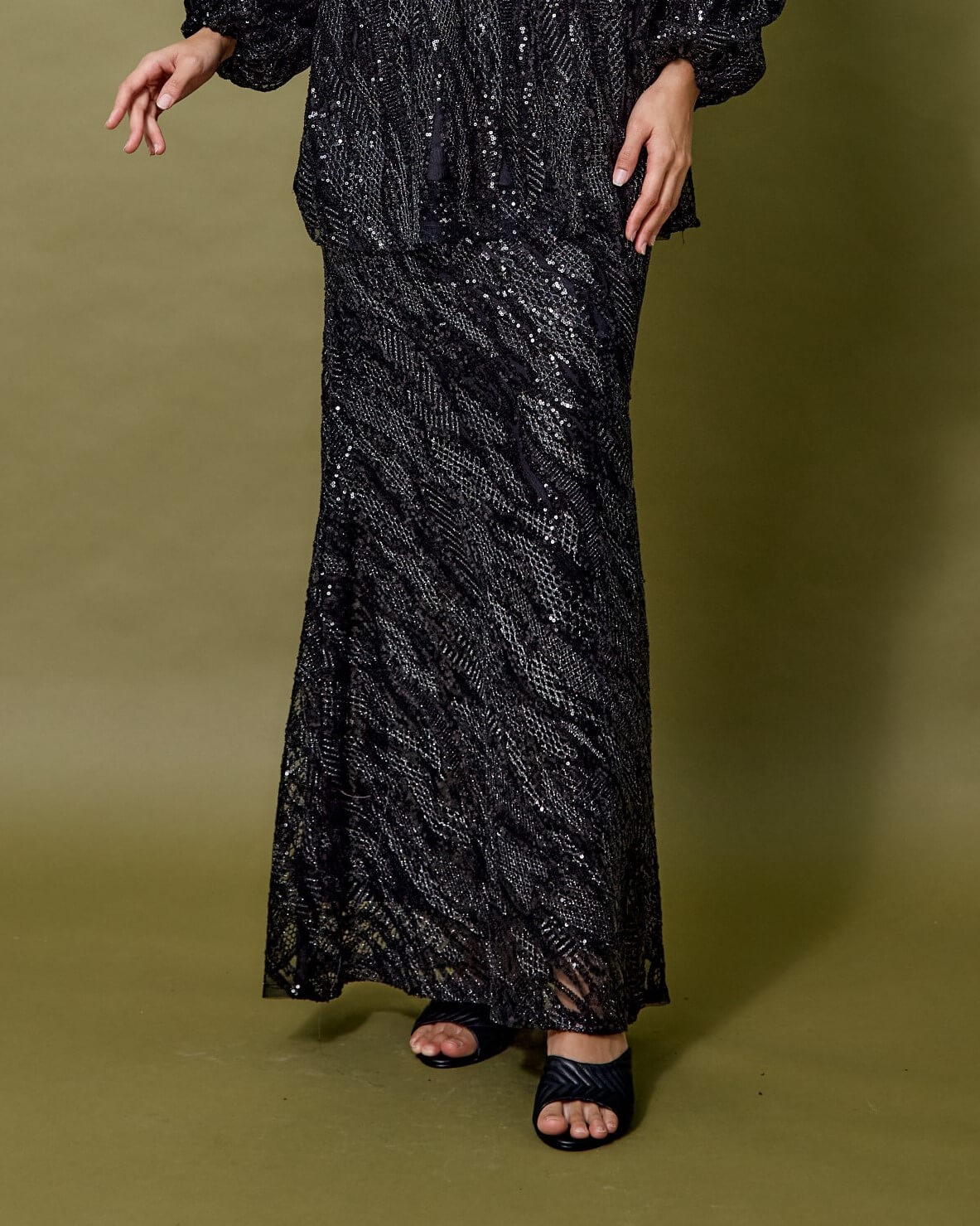 Neeta Black Sequin Skirt (2)
