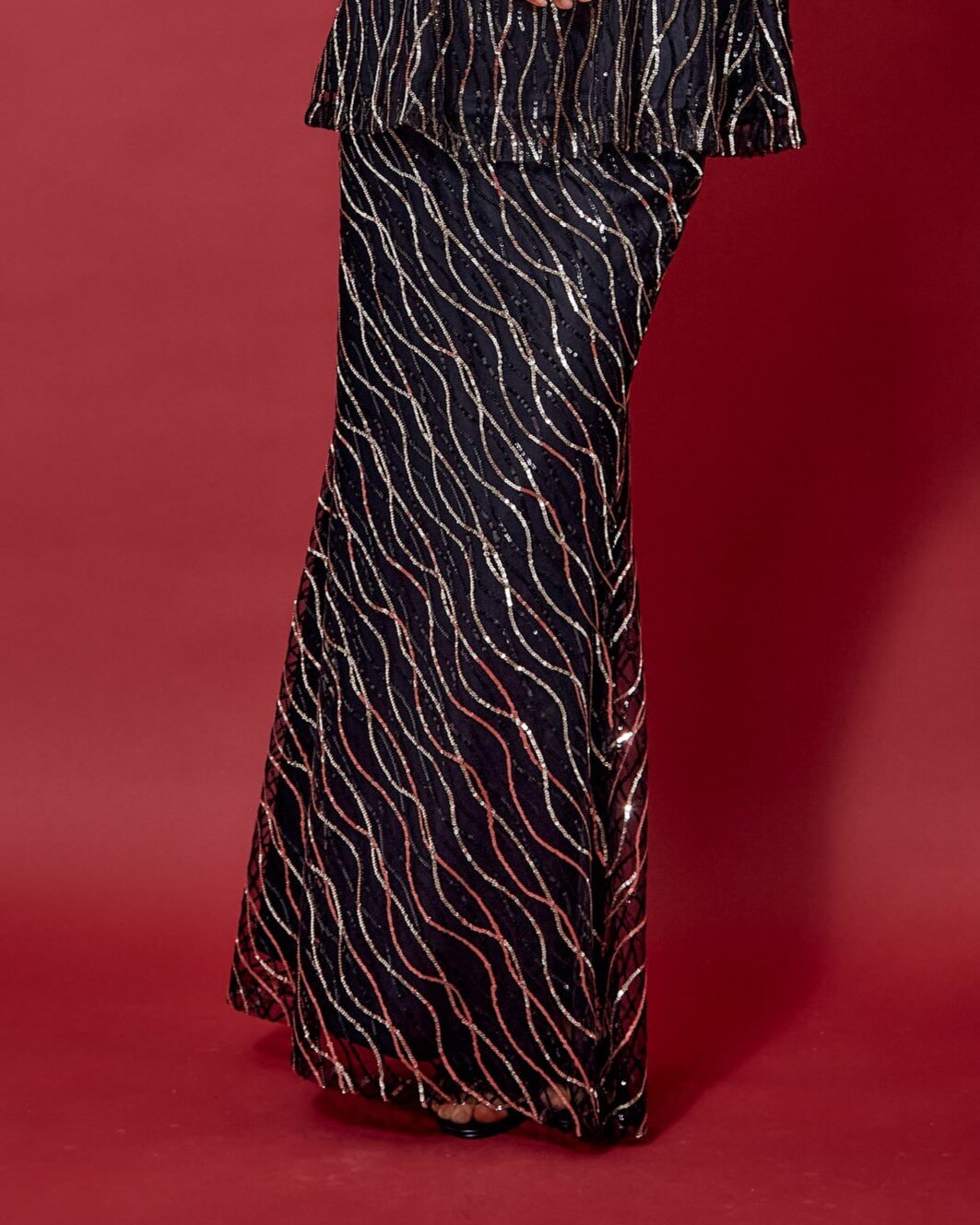 Neeta BlackGold Sequin Skirt (3)