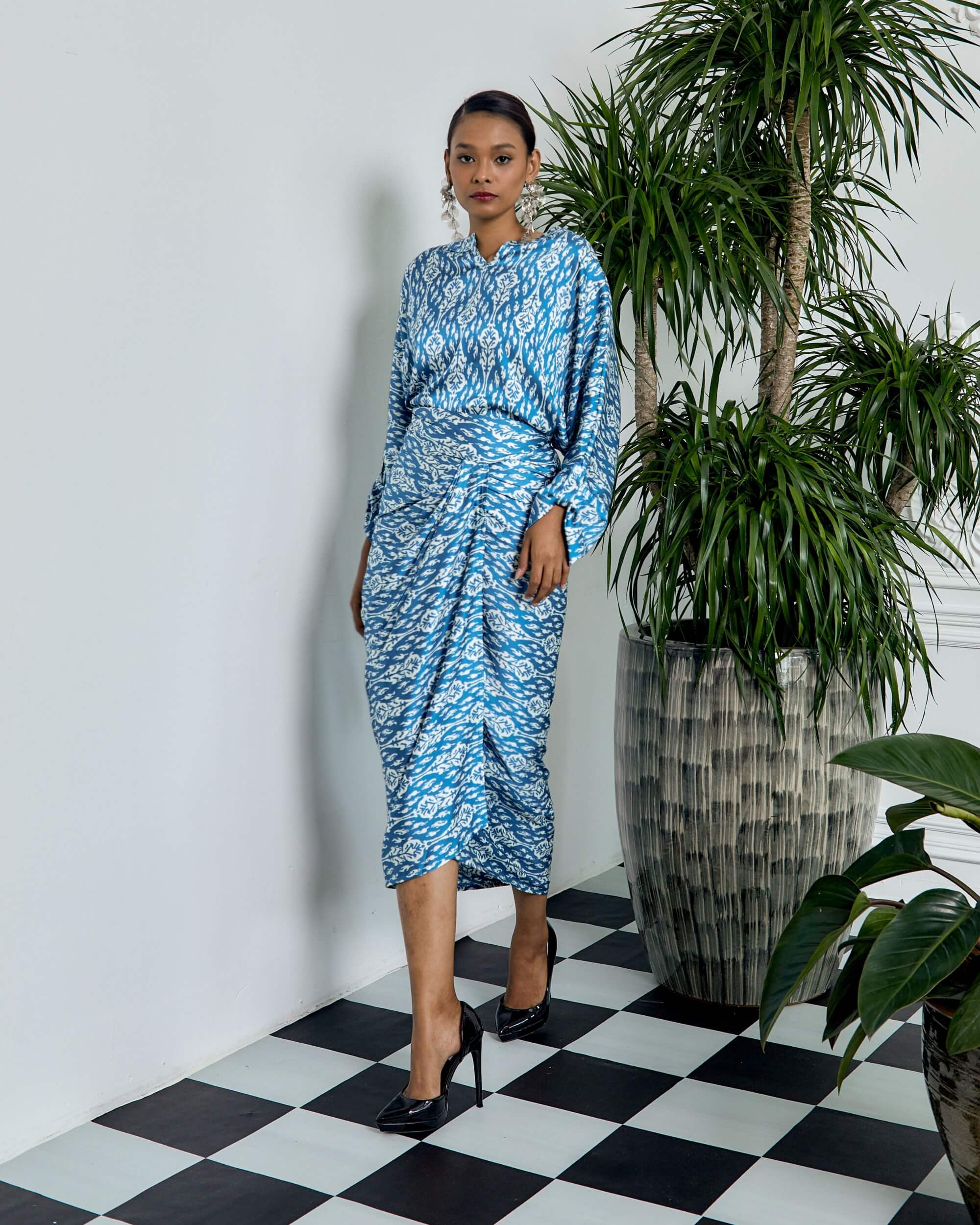 Nilam Blue Ikat Printed Blouse & Pario Skirt Set (2)