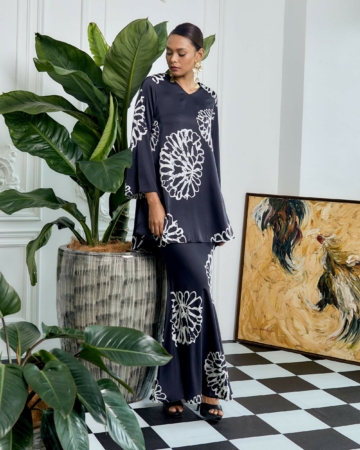 Radia Black Flowers Batik Printed Blouse & Skirt Set